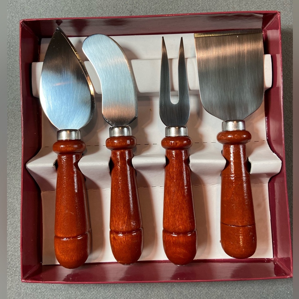 Knife Set for Charcuterie Board. 4 Knives. Stainless. Approx 6”.‎ NWOT